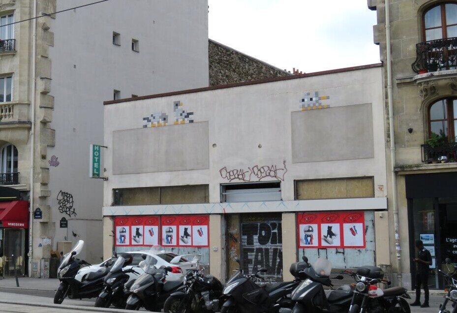 PA_1226, Space Invader du cours de Vincennes — Street art de Invader à Paris