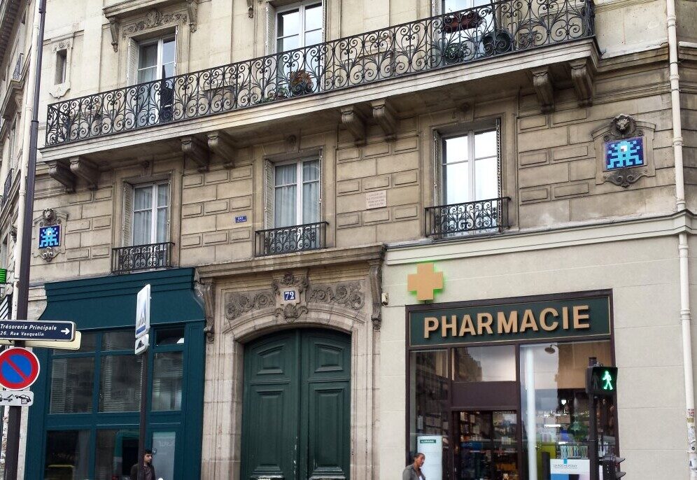 PA_1236, Space Invader on 32 Rue Vauquelin — Street art by Invader in Paris