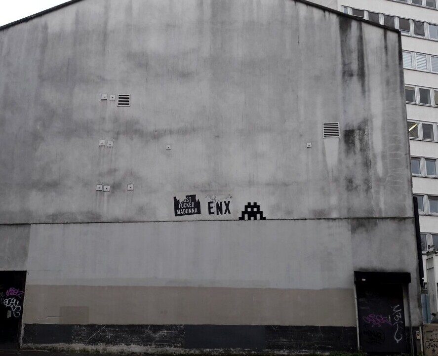 PA_1250, Space Invader on 176 rue de Bagnolet — Street art by Invader in Paris