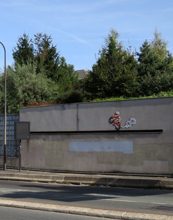 PA_1259, Space Invader du boulevard Albert 1er — Street art de Invader à Nogent-sur-Marne