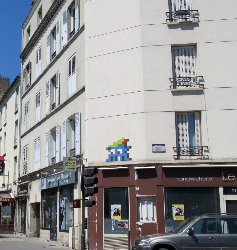 PA_1282, Space Invader de l'avenue Auber — Street art de Invader à Vincennes