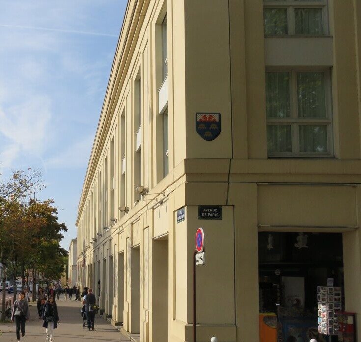 VRS_06, Space Invader de l'avenue de Paris — Street art de Invader à Versailles