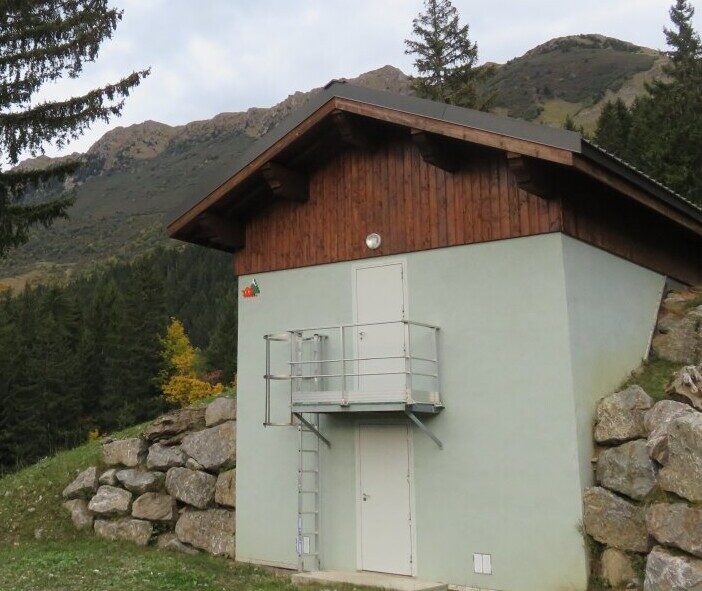 VLMO_01, Space Invader de Les Avanchers-Valmorel — Street art de Invader à Valmorel