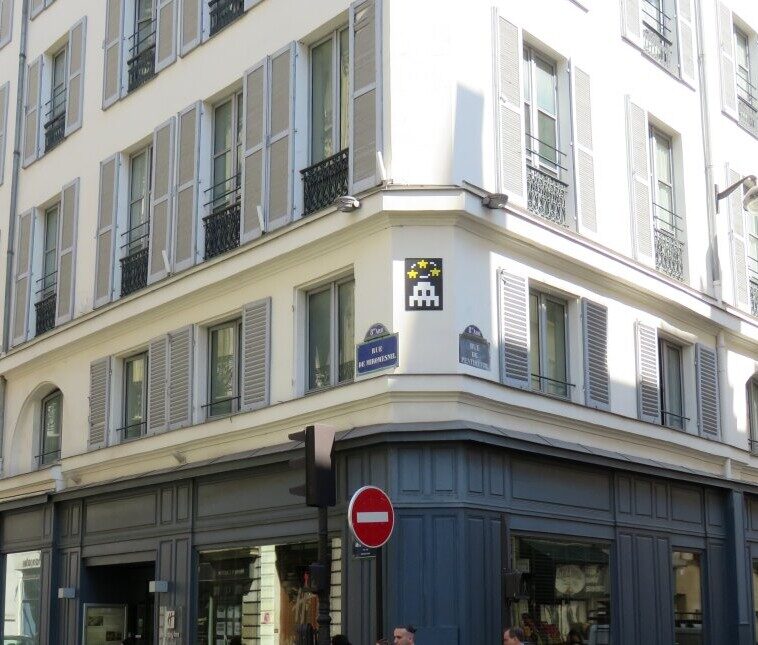 PA_1310, Space Invader on 14 rue Penthièvre — Street art by Invader in Paris