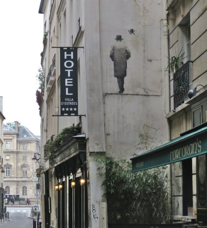 PA_1317, Space Invader on 17 rue Gît le Cœur — Street art by Invader in Paris