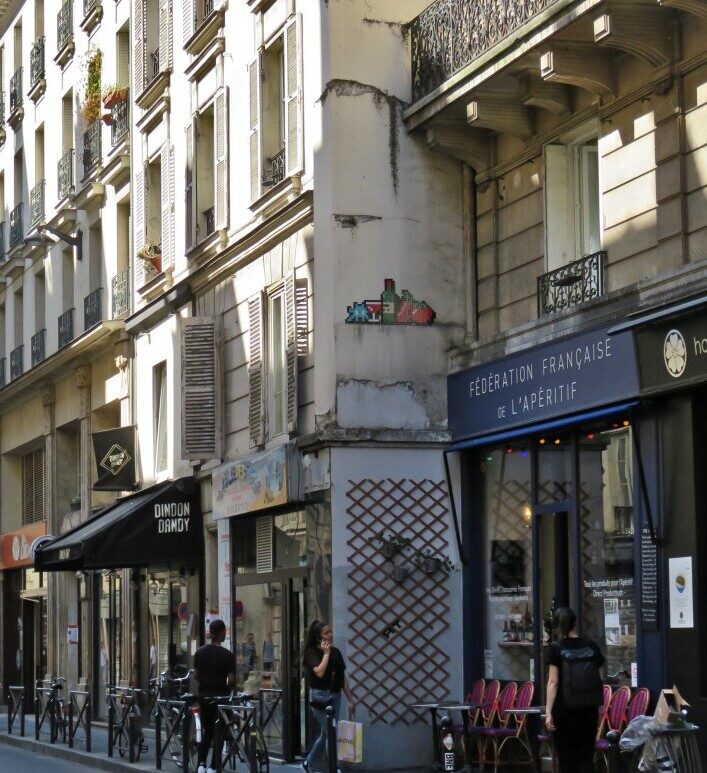 PA_1324, Space Invader on 4 rue Paradis — Street art by Invader in Paris