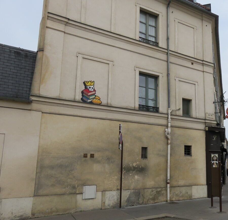 VRS_21, Space Invader de la rue de Limoges — Street art de Invader à Versailles