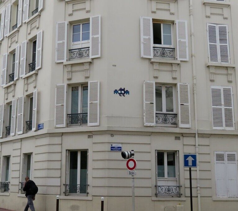PA_1345, Space Invader de la rue Jean-Baptiste Marty — Street art de Invader à Charenton-le-Pont