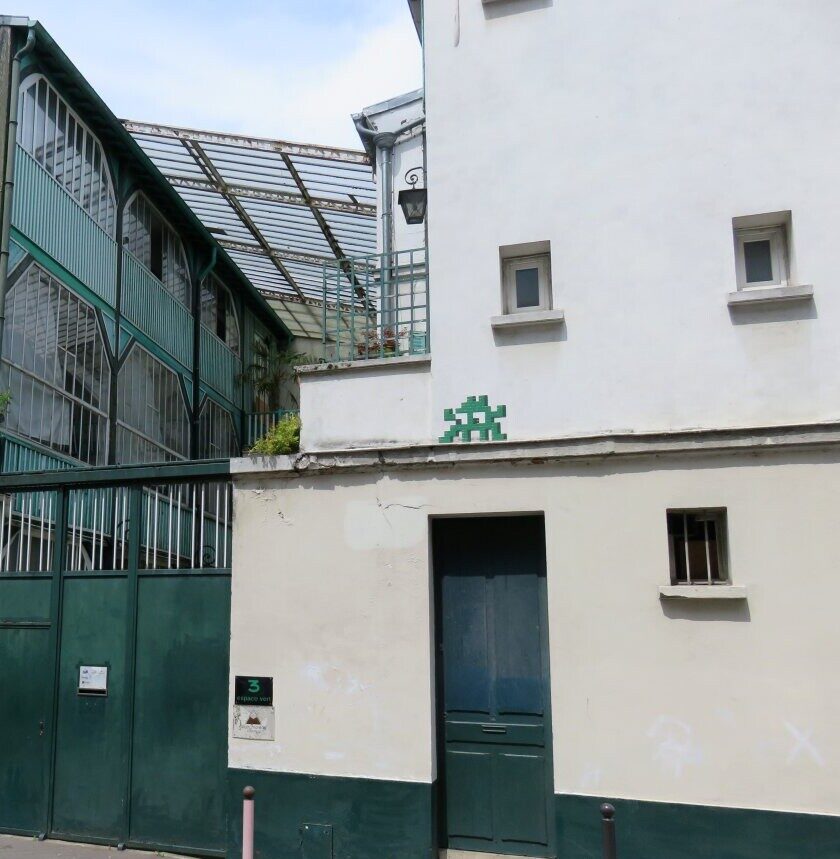 PA_1361, Space Invader on 3 allée Verte — Street art by Invader in Paris