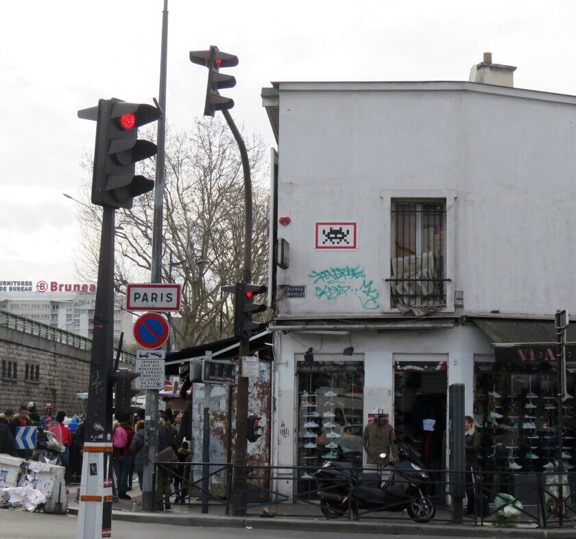 PA_1382, Space Invader de la rue des Rosiers — Street art de Invader à Saint-Ouen-sur-Seine
