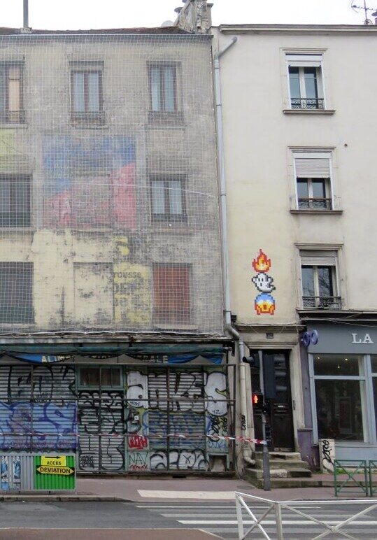 PA_1387, Space Invader on 52 avenue Pierre Brossolette — Street art by Invader in Malakoff