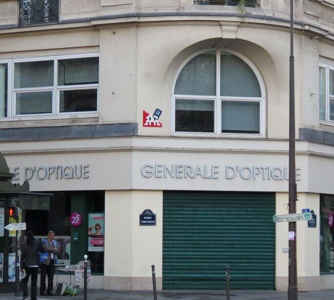 PA_1366, Space Invader de l'avenue Ledru-Rollin — Street art de Invader à Paris