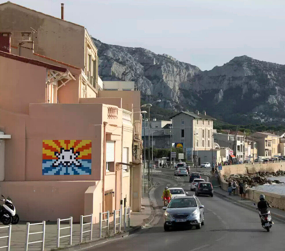 MARS_70, Space Invader on Avenue de la Pointe Rouge — Street art by Invader in Marseille