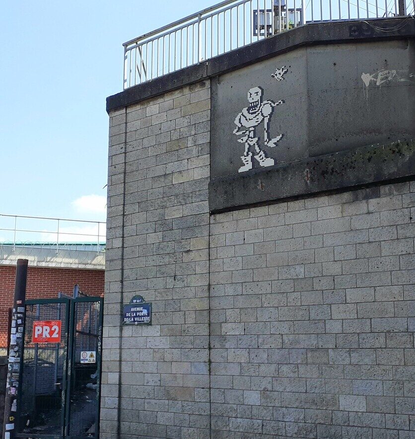 PA_1465, Space Invader de l'avenue Corentin Cariou — Street art de Invader à Paris