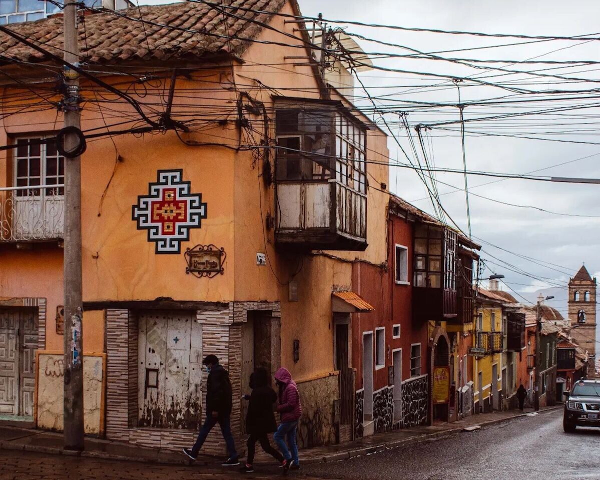 POTI_51, Space Invader de Calle La Paz — Street art de Invader à Potosí