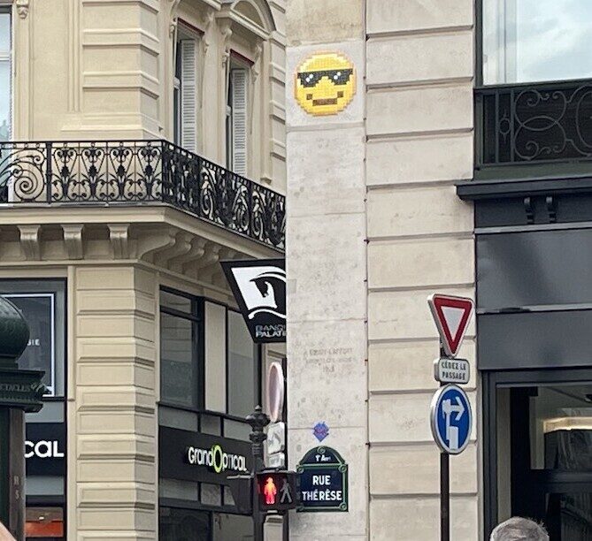 PA_1487, Space Invader de la rue Thérèse — Street art de Invader à Paris