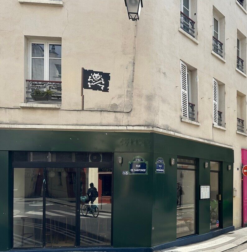 PA_1497, Space Invader de la rue de Saintonge — Street art de Invader à Paris