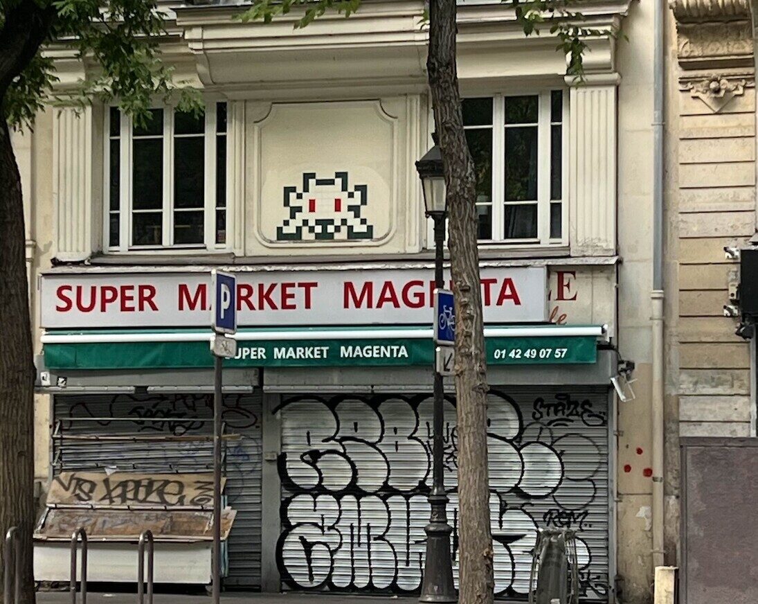 PA_1505, Space Invader du boulevard de Magenta — Street art de Invader à Paris