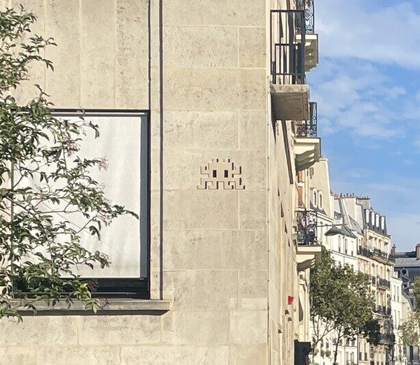 PA_1519, Space Invader du quai des Célestins — Street art de Invader à Paris