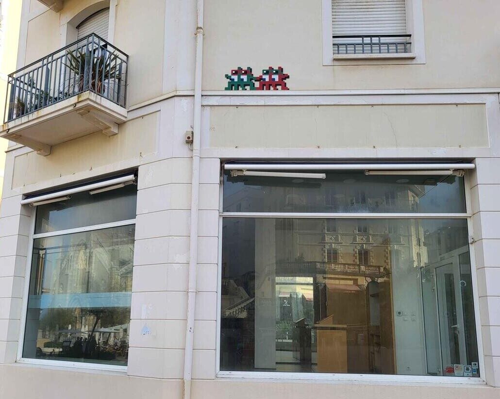 BAB_04, Space Invader de la place Sainte-Eugénie — Street art de Invader à Biarritz