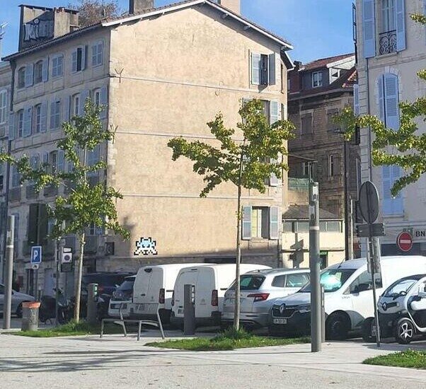 BAB_43, Space Invader du boulevard Alsace-Lorraine — Street art de Invader à Bayonne