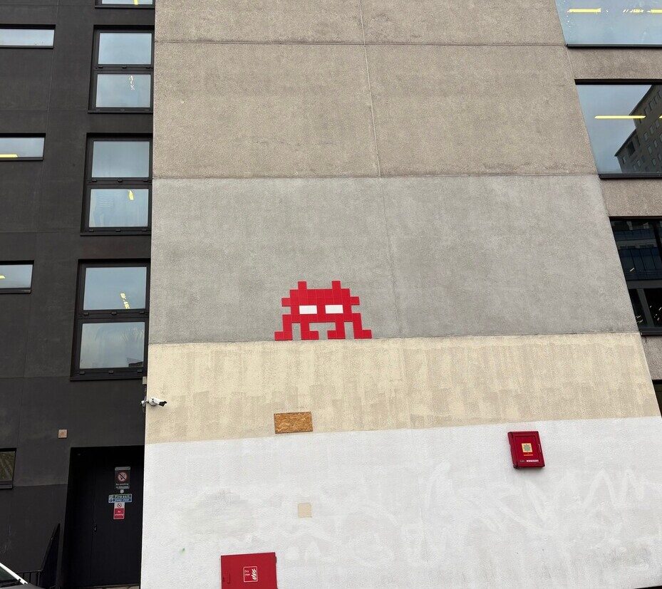 LDN_183, Space Invader on 75-79 York Road — Street art by Invader in London