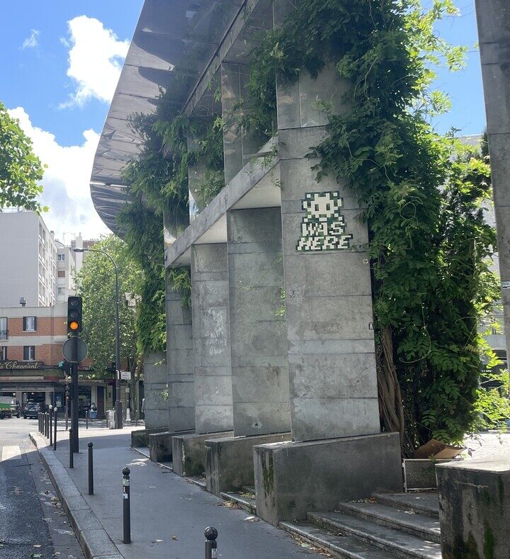 PA_1593, Space Invader on 3 Sente des Dorées — Street art by Invader in Paris
