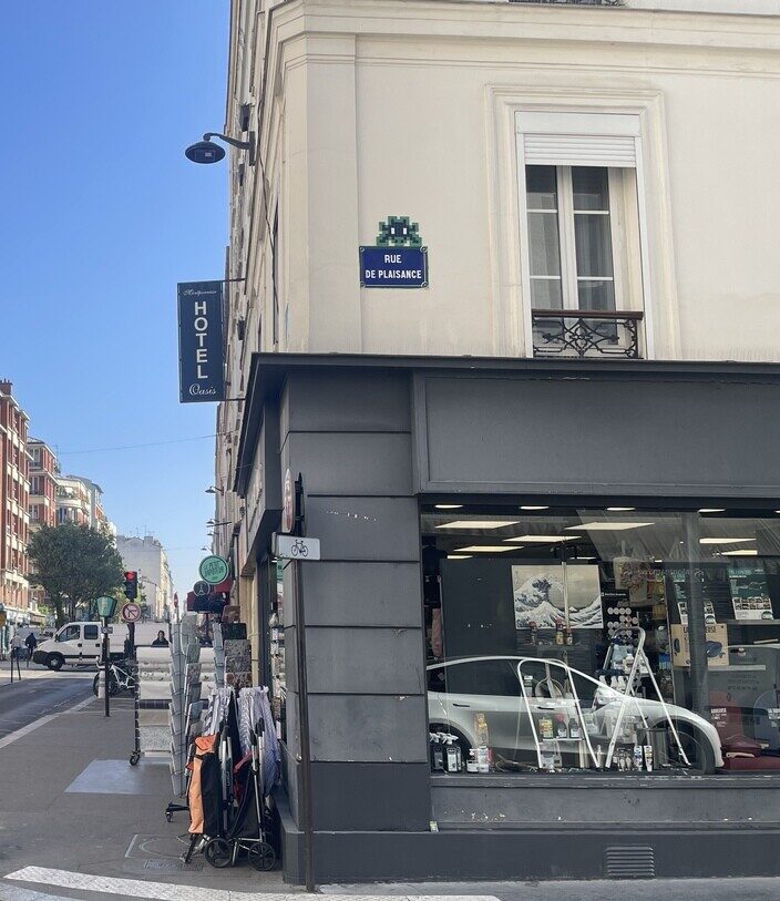 PA_1540, Space Invader de la rue de Plaisance — Street art de Invader à Paris