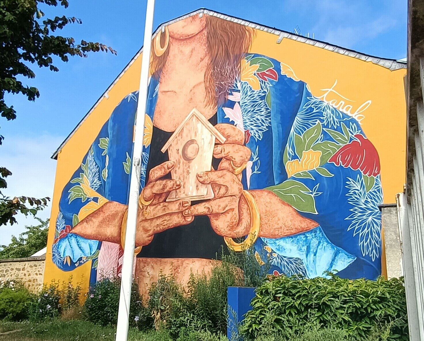 L'Invitation by Tanala — Street art by Tanala in Le Mans