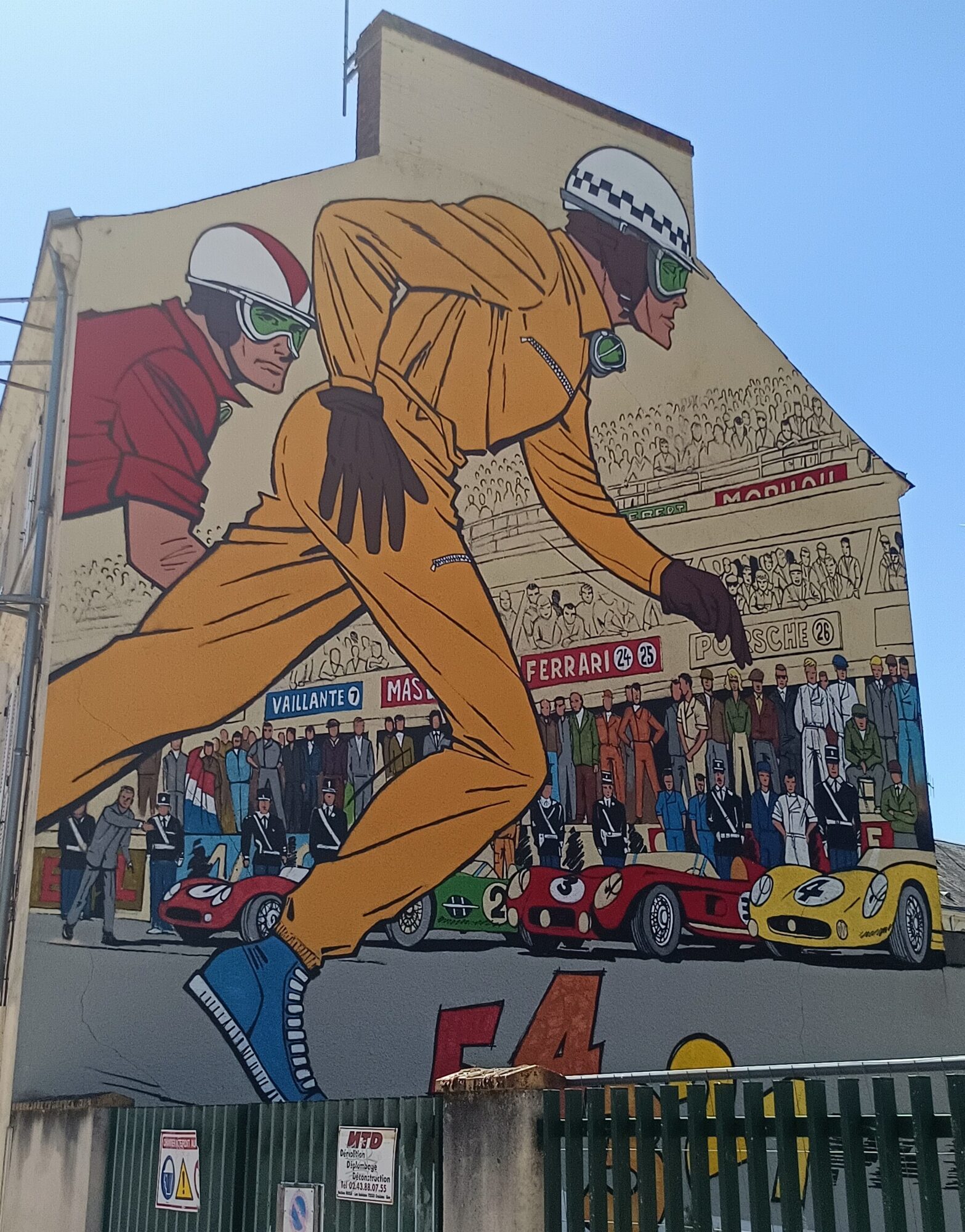 Hommage à Jean Graton par Wen2 — Street art de WEN2 à Le Mans