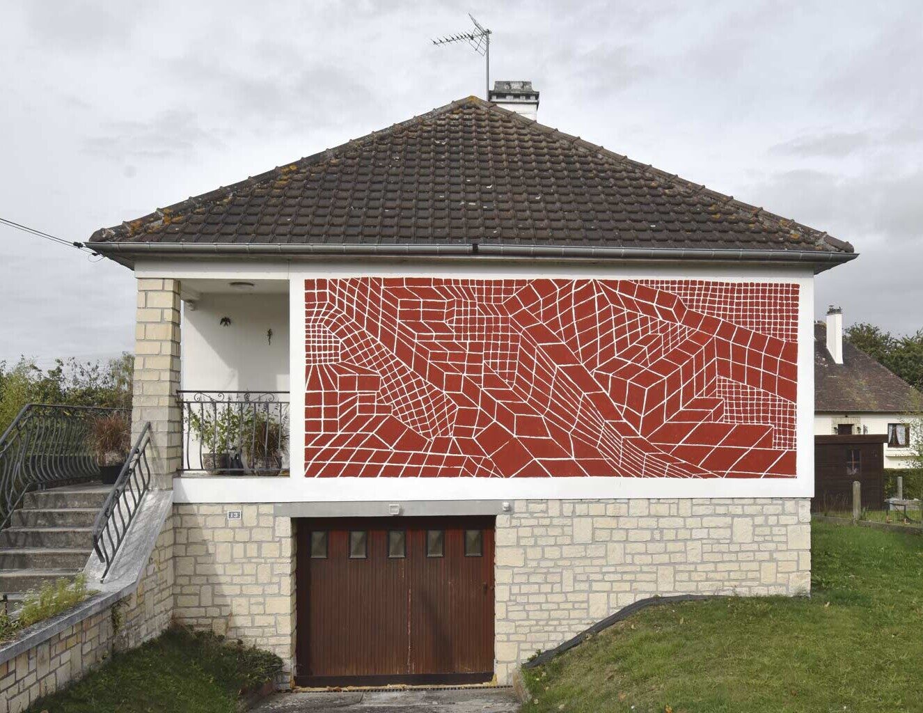Red network on Rue du Saint-Graal — Street art by Totipote in Caen