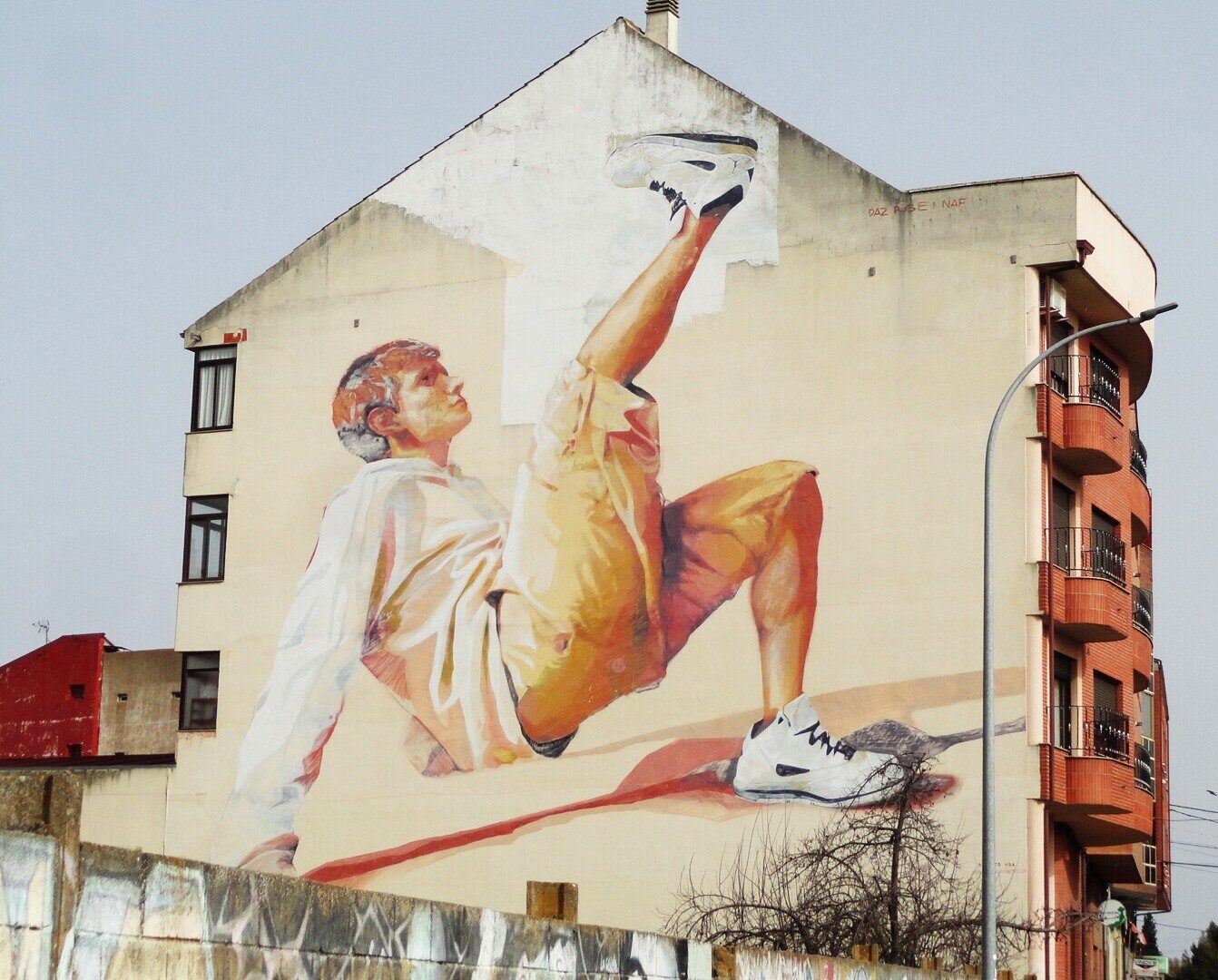 Untitled (Dadospuntocero, 2014) — Street art by Dadospuntocero in La Bañeza
