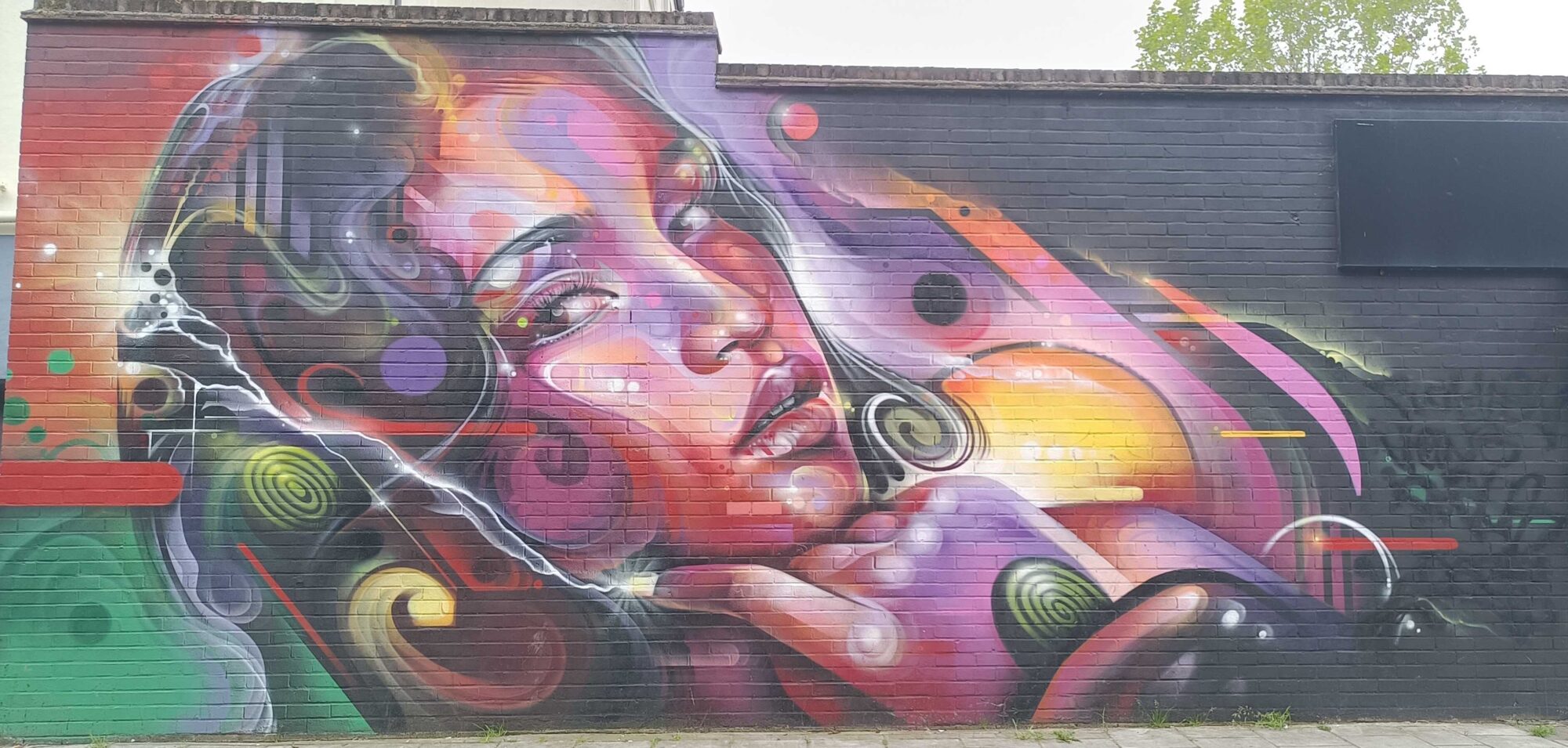 Psychedelic face by Mr Cenz — Street art by Mr CENZ in London