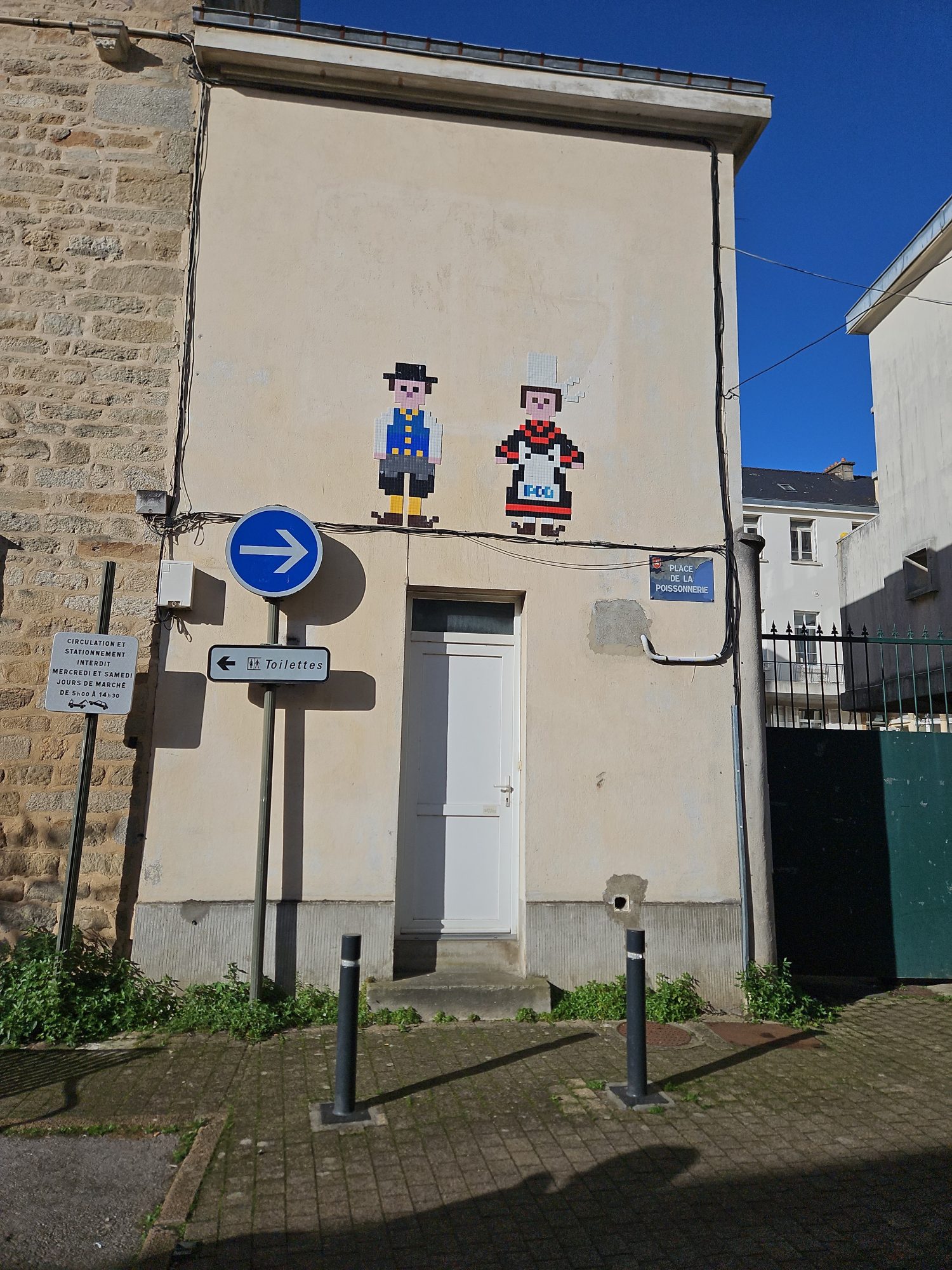 Couple breton en mosaïque d'IPDO — Street art de IPDO à Vannes