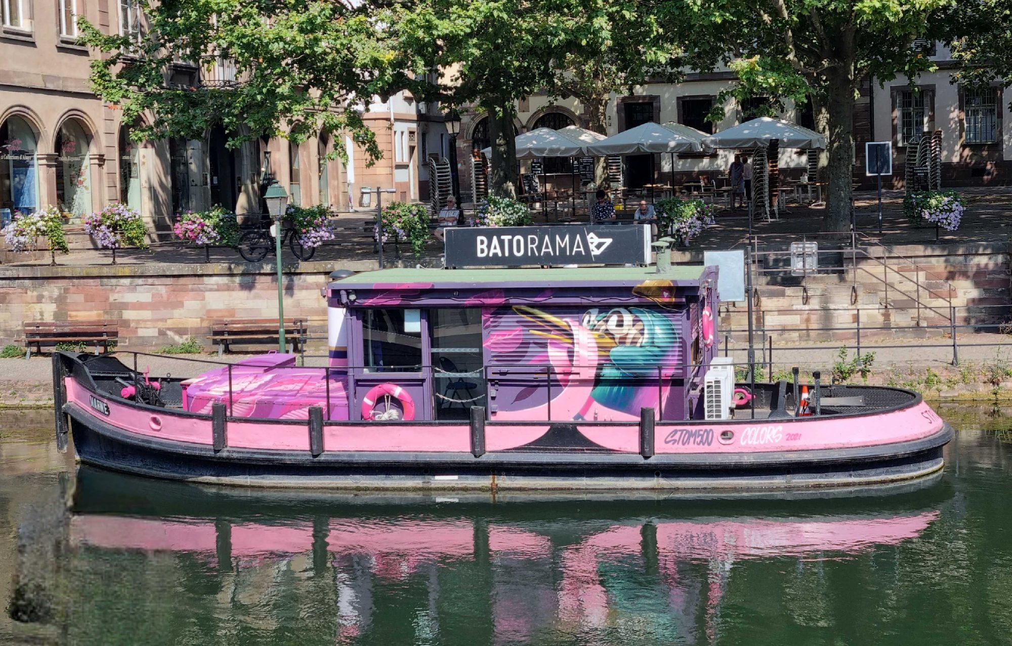 Le Batorama rose — Street art de Stom500 à Strasbourg