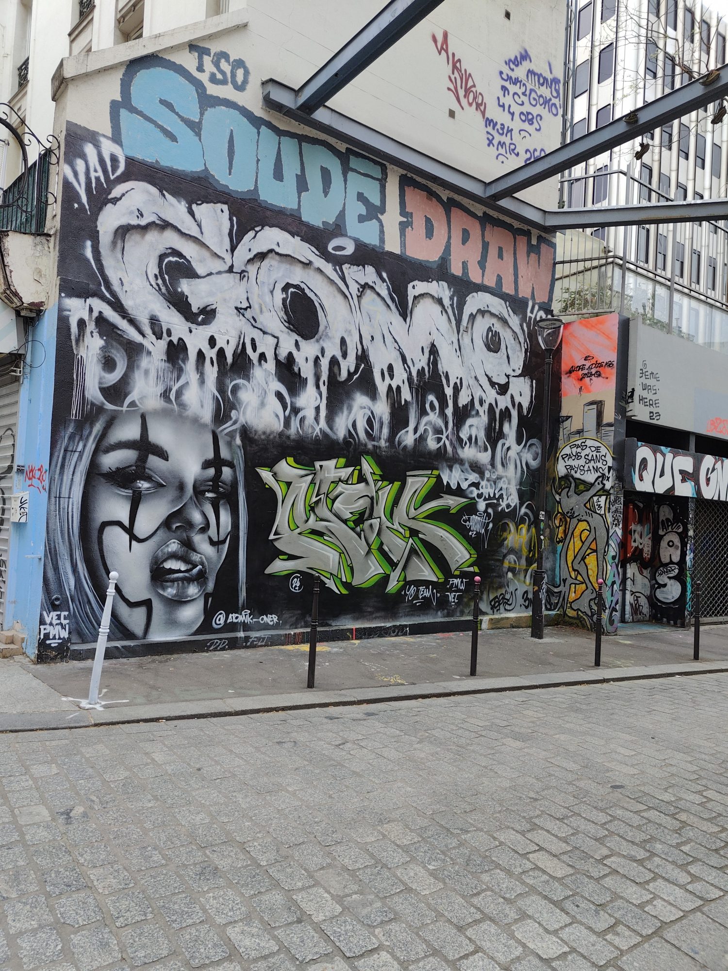 Lettrage old-school et portrait, Paris — Street art à Paris