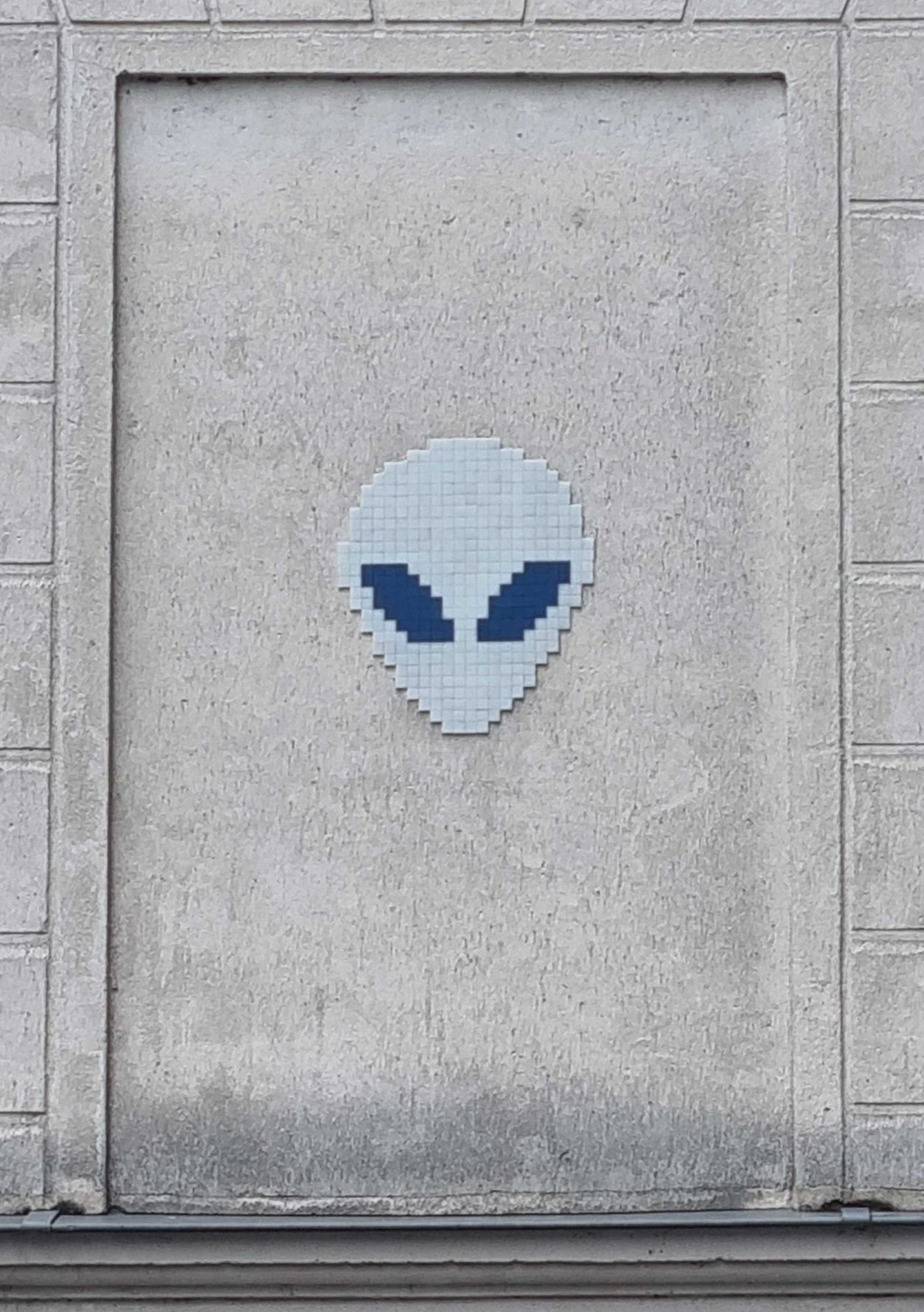 Mosaïque alien de Mr Djoul — Street art de Mr Djoul à Paris