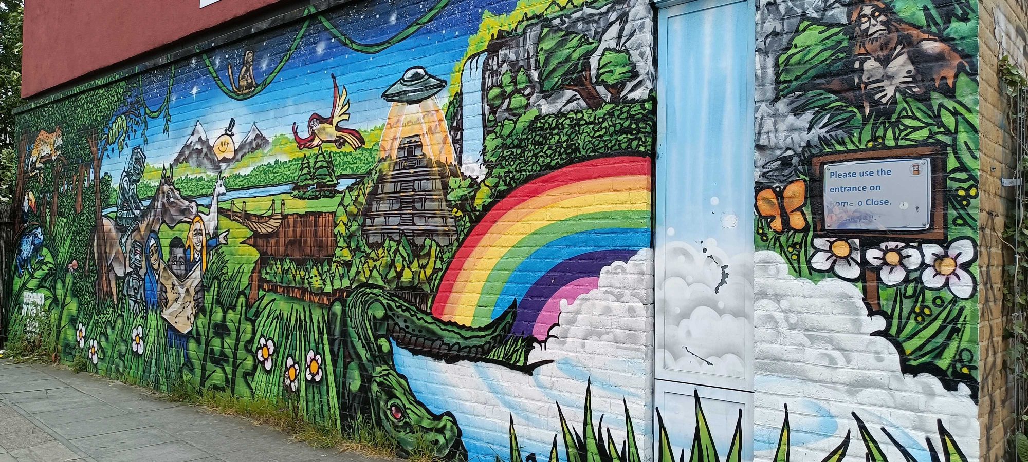 Paysage arc-en-ciel magique — Street art à London