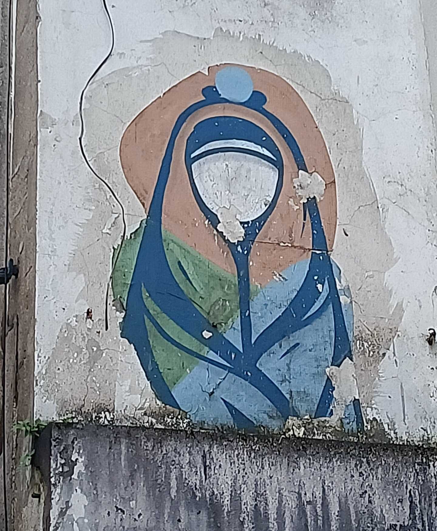 Madone stylisée par Hazul — Street art de Hazul à Porto