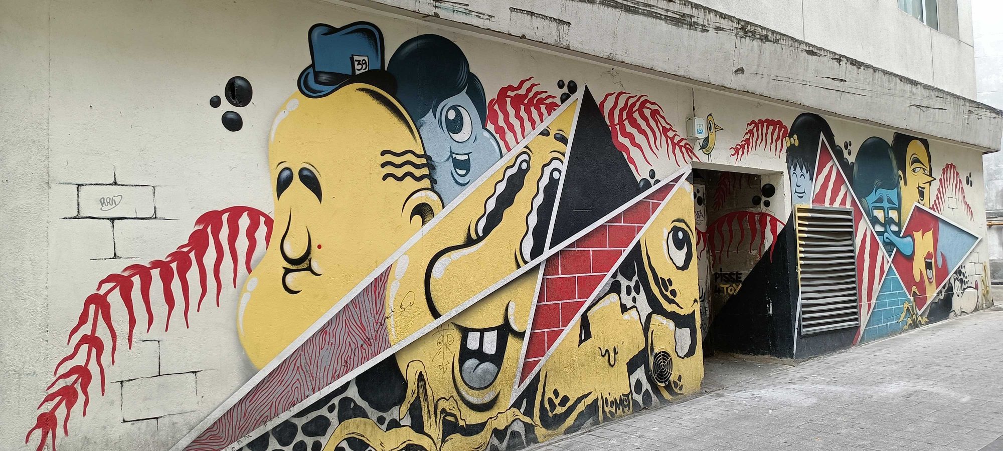 Caricature Character Murals, Angers — Street art in Angers