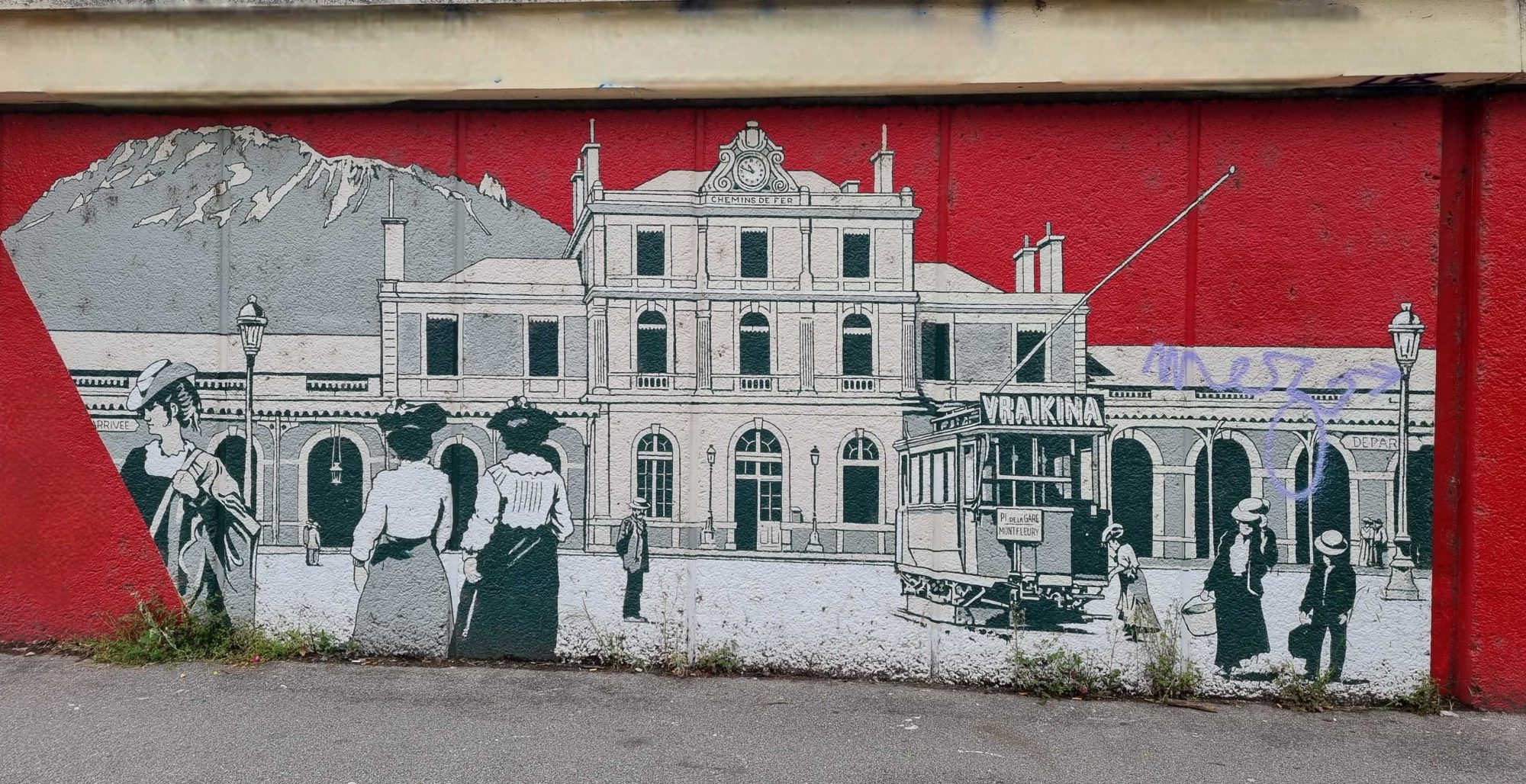 Gare et tramway de Grenoble Belle Époque — Street art à Grenoble