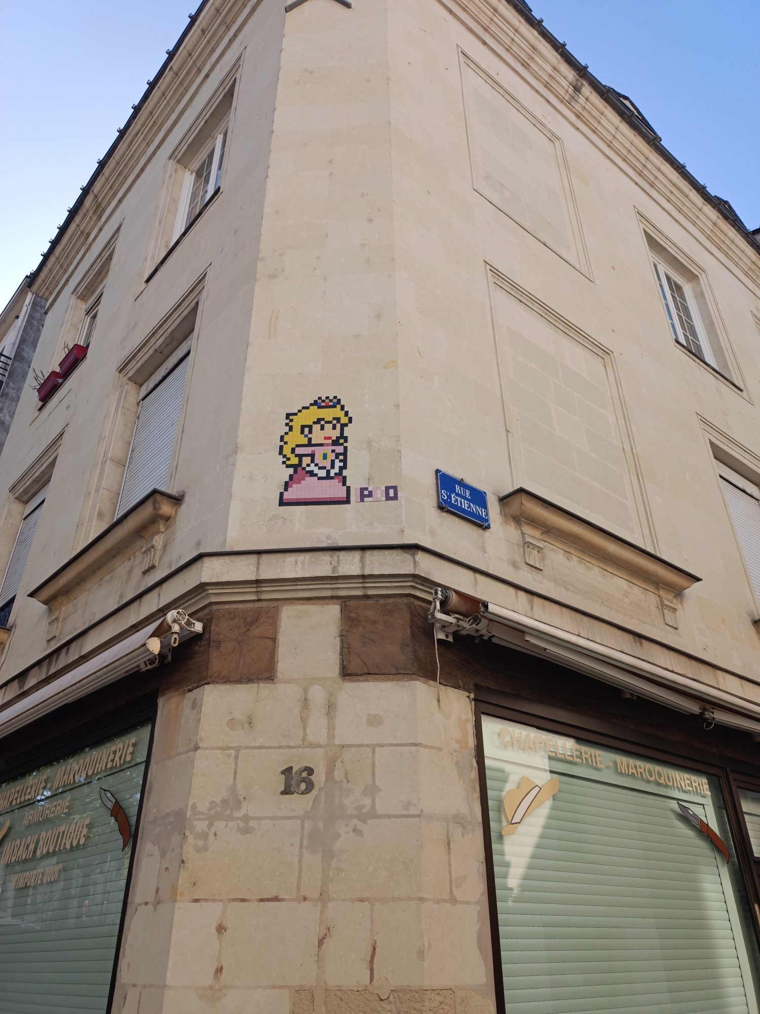 Princess Peach Pixel Art Mosaic — Street art in Angers