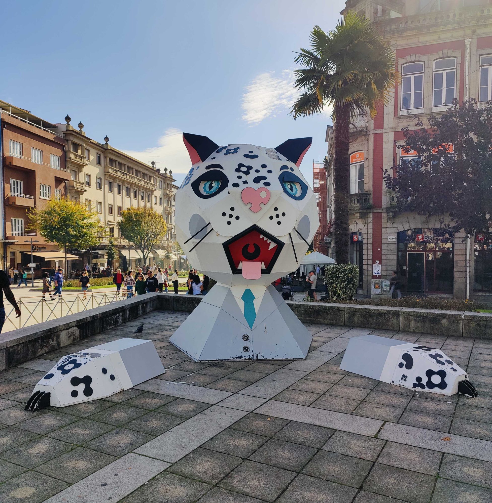 Noite Branca Feline Sculpture by Catarina Glam — Street art by Catarina Glam in Braga