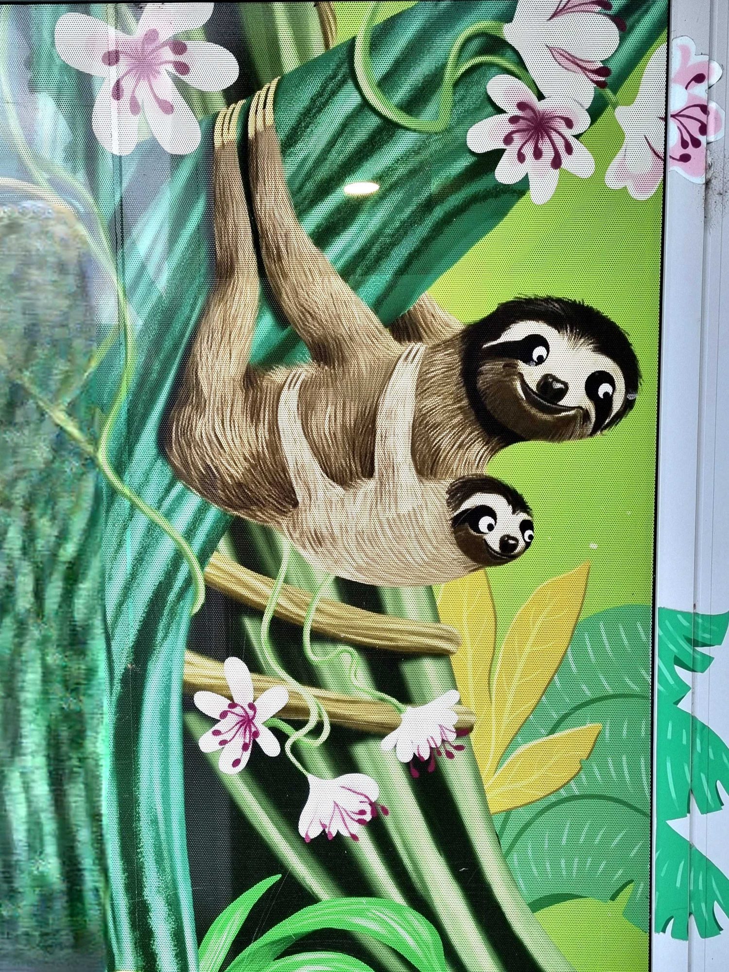 Le paresseux et son petit — Street art à Clermont-Ferrand