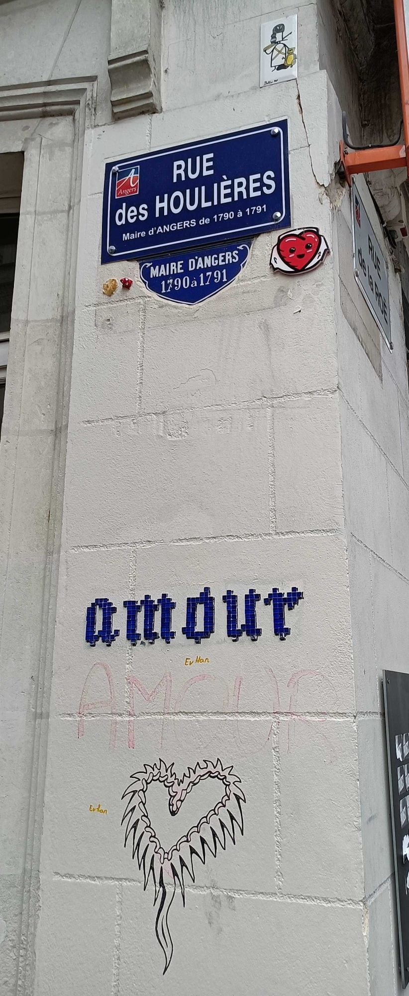 Amour in Pixel Letters, Angers — Street art by Fast Freak in Angers