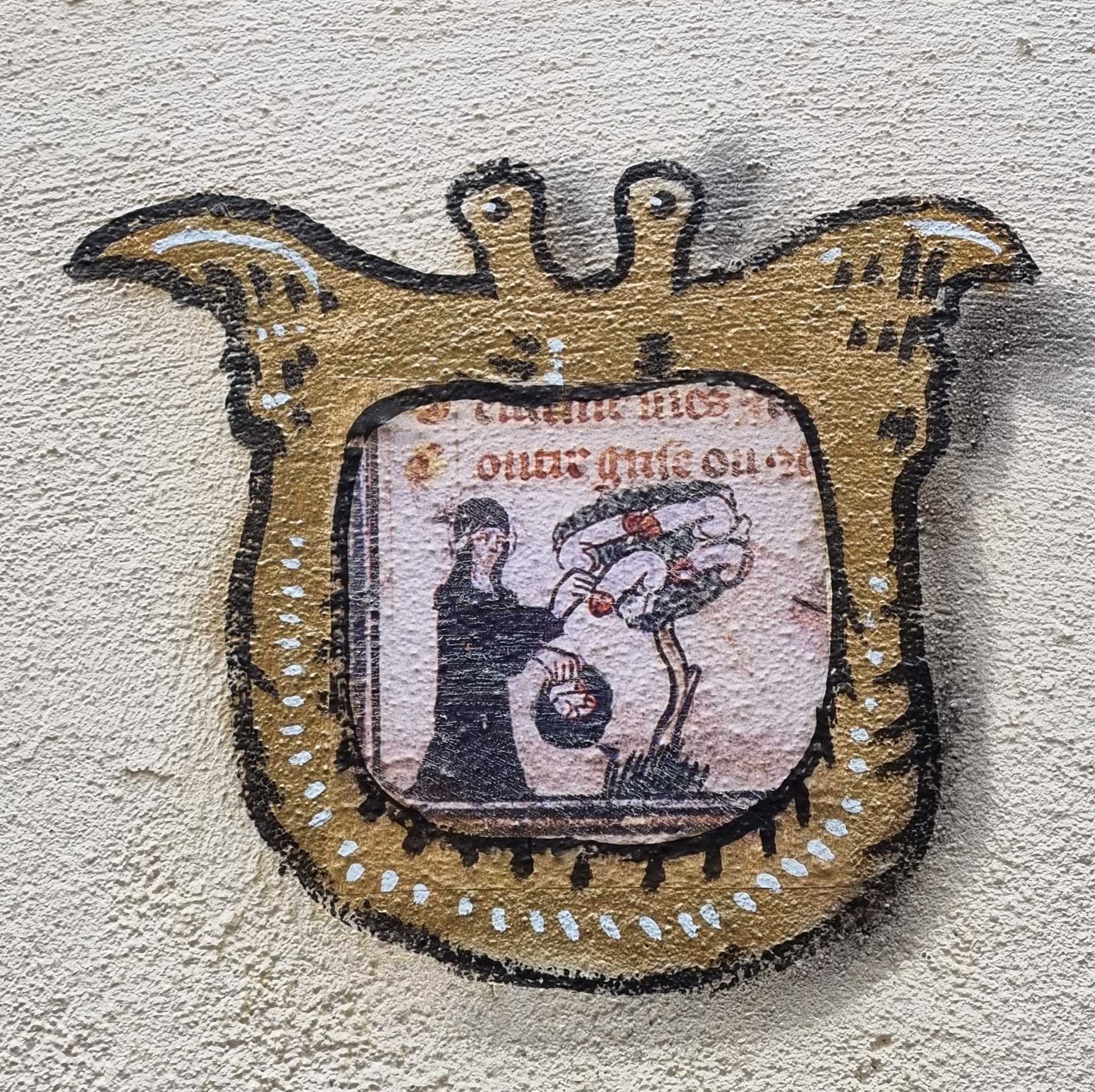 Crowned Creature and Manuscript — Street art by Codex Urbanus in Clermont-Ferrand