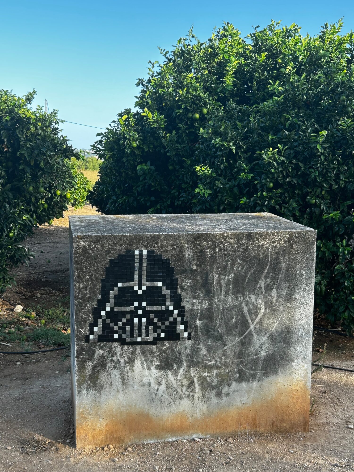 Dark Vador — Street art de Astro Boy à Beniarbeig