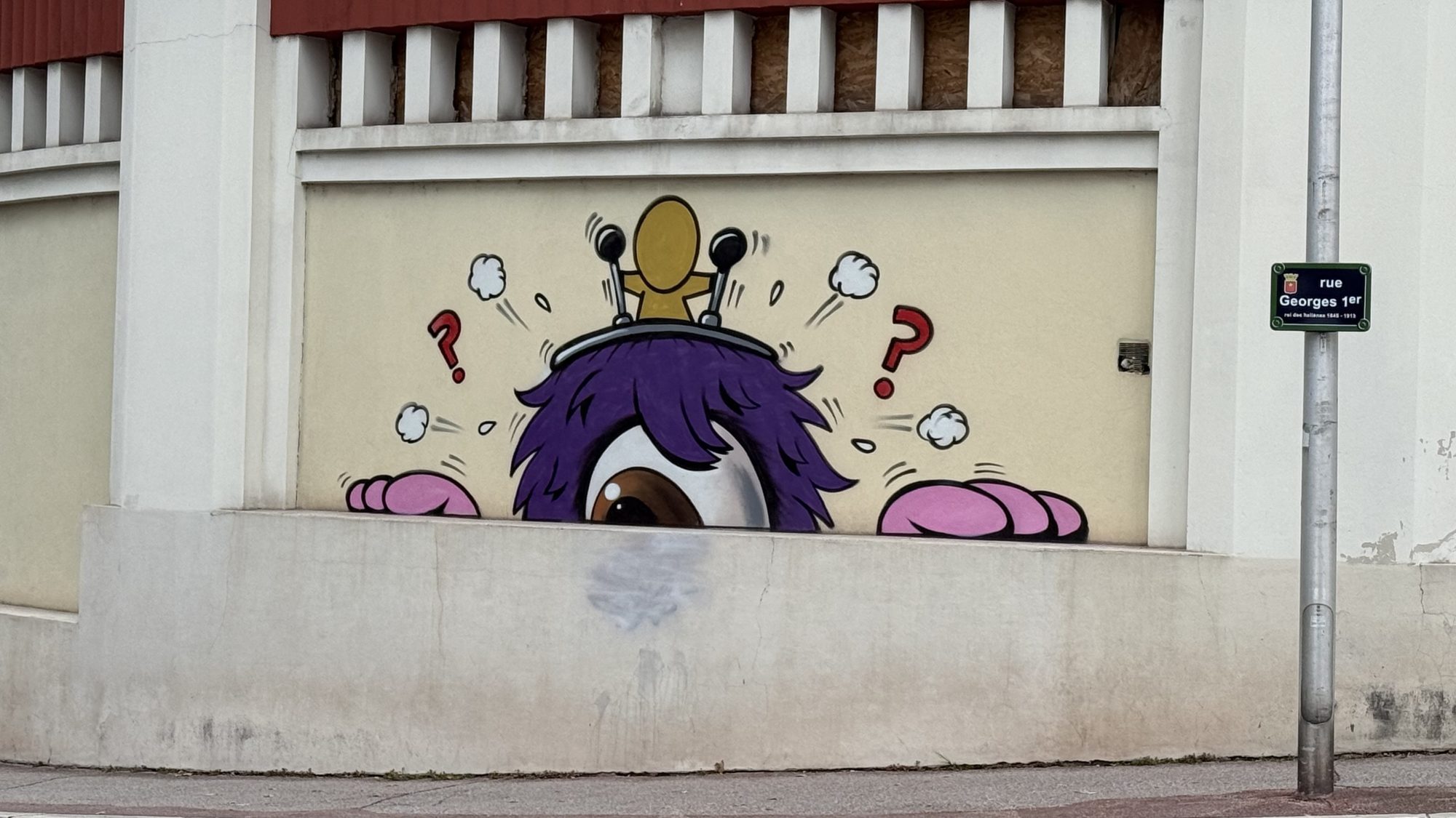 Le Gouzou et la créature violette — Street art de Jace à Aix-les-Bains