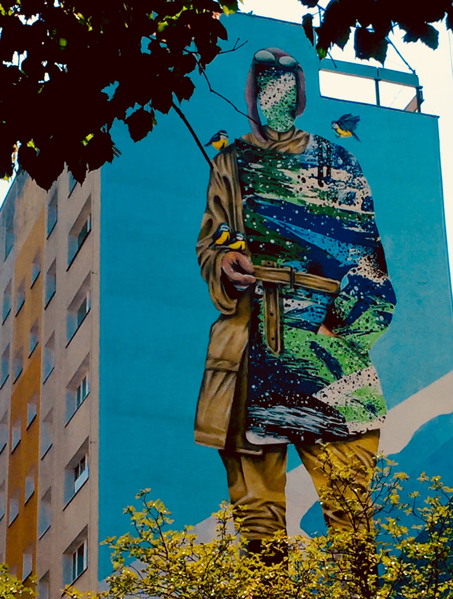 Pilot — Street art by Shai Dahan in Gdańsk