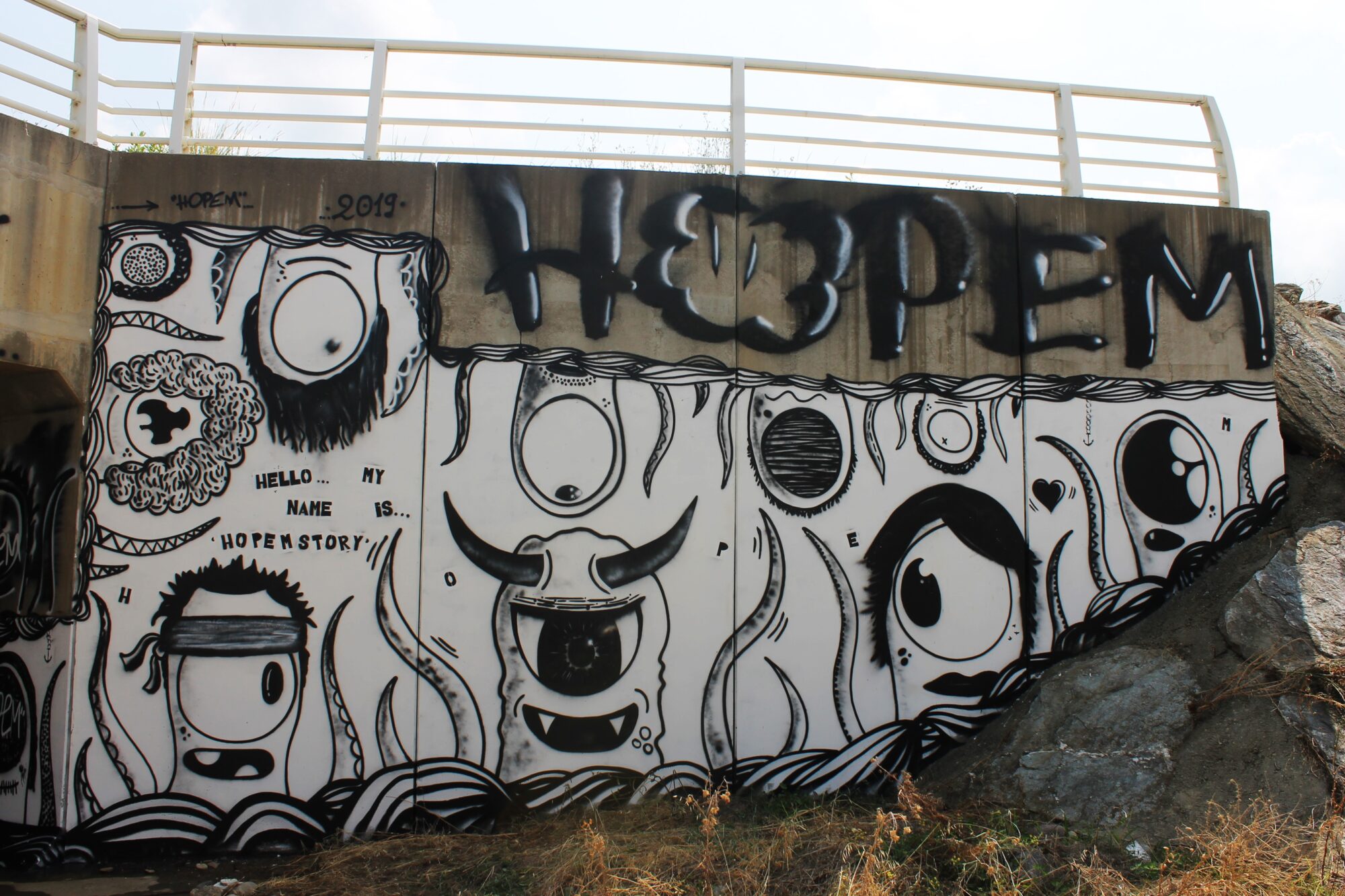La Compagnie des poulpes — Street art de Hopem Story à Lucciana